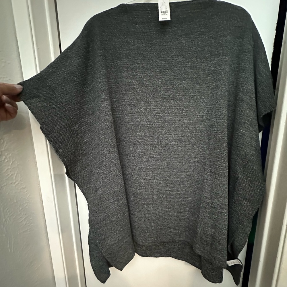 Poncho style sweater M/L